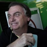 Jair Bolsonaro a de nouveau clamé son innocence, affirmant n'avoir commis "aucun crime". "M'enlever mes droits politiques sous l'accusation d'abus de pouvoir politique est incompréhensible", a-t-il lancé.